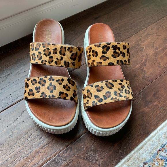 mia leopard sandals